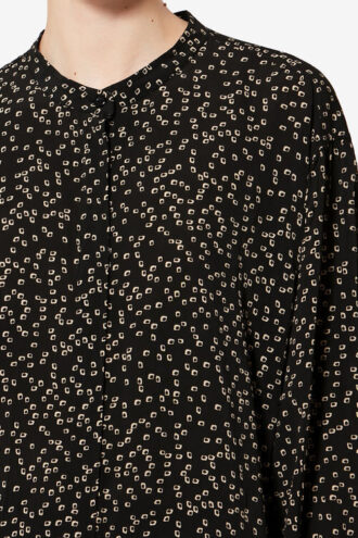 Catchell Flowing Origami Print Blouse Catchell Flowing Origami Print Blouse
