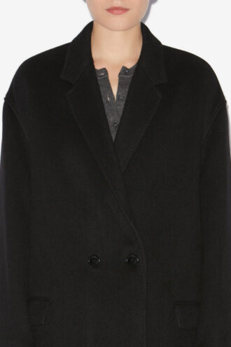 Efegozi Coat in Plain-Colored Cashmere and Wool Efegozi Coat in Plain-Colored Cashmere and Wool