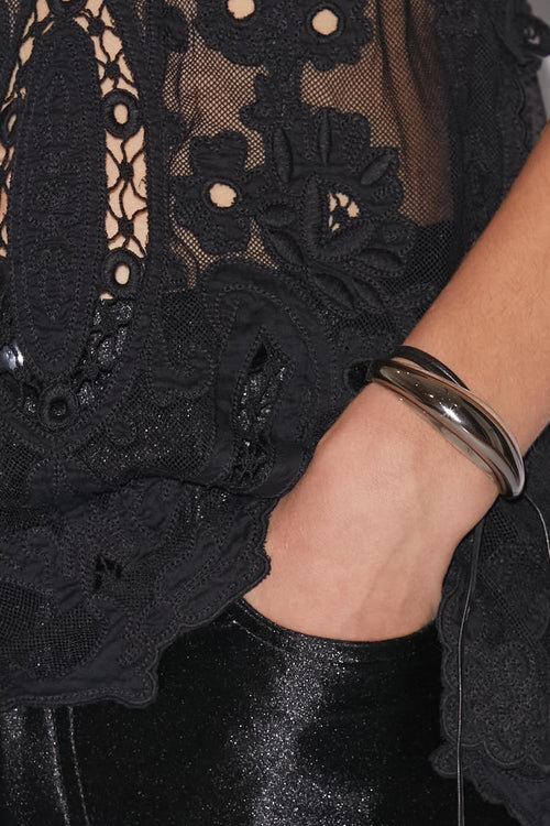 Oyan Leather Bracelet with Oversized Bead Oyan Leather Bracelet with Oversized Bead