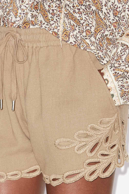 Safa Short Openwork Embroidery Shorts Safa Short Openwork Embroidery Shorts