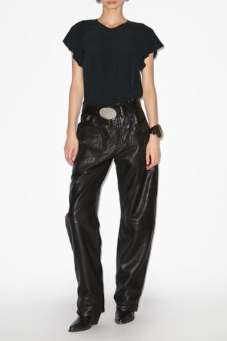 Tullya Plain-Colored Pleated Top Tullya Plain-Colored Pleated Top