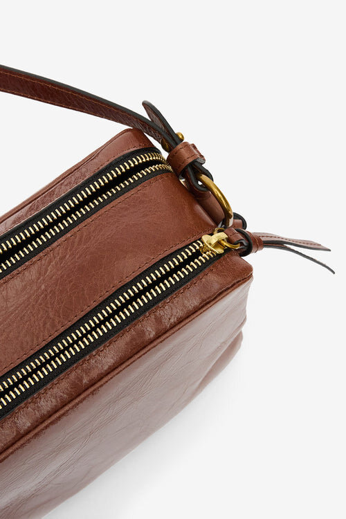 Wardy Camera Shiny Leather Bag Wardy Camera Shiny Leather Bag
